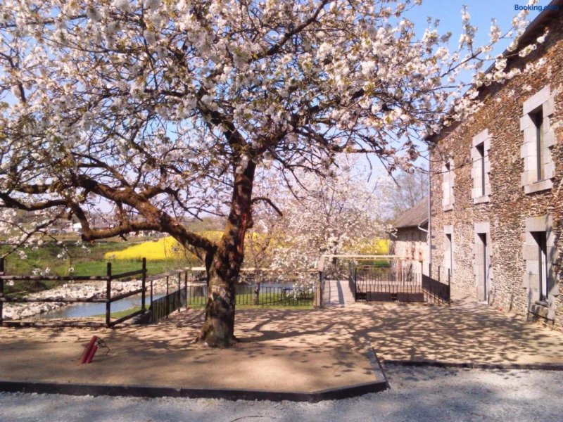 Le Moulin De Bretigneul