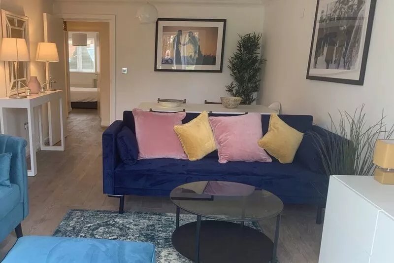Windsor - Modern - Two Bedroom (Two Bathroom) Apartment on Private Estate