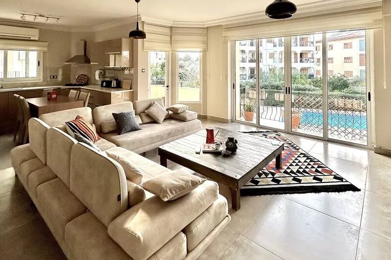 Cosy Home at Downtown Kyrenia With Pool