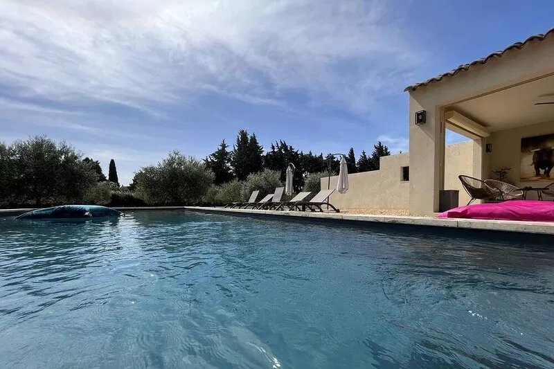 Mas de l'Olivier, freshly renovated, heated pool