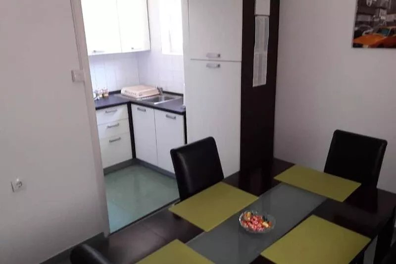 Apartments Amalia - Two Bedroom Apartment with Terrace