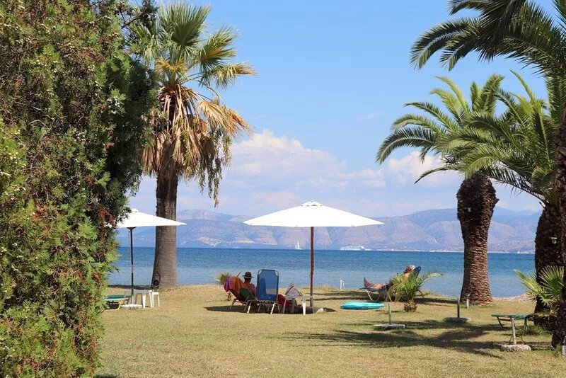 Perfect located holiday apartment | directly at the sea | own beach access | Wif
