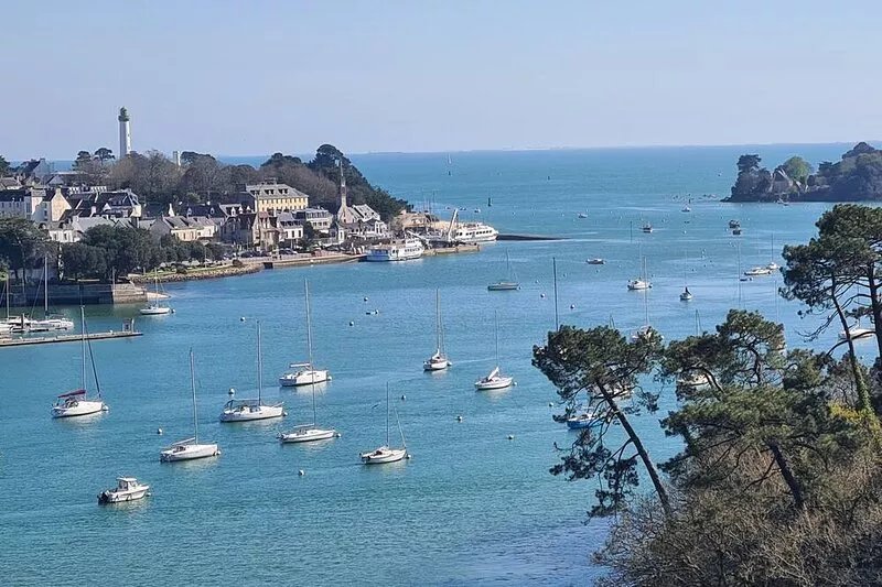 Fully renovated house, garden & terrace 5mn from the beach, underfloor heating