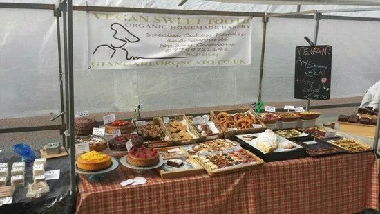 Chatsworth Road Market