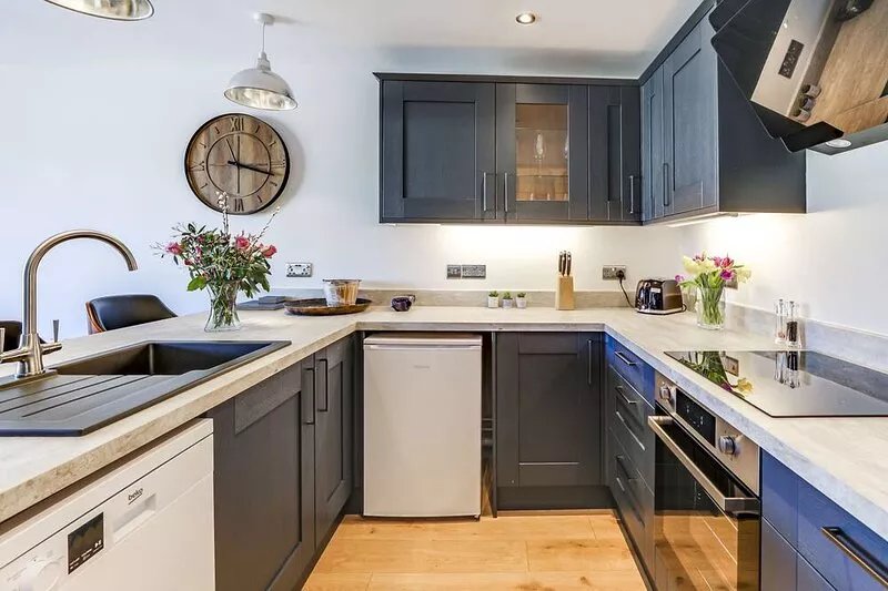 A modern luxurious 1 bedroom apartment in Ely.