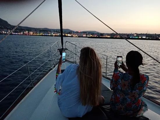 Remezzo Private Cruises And Boat Trips