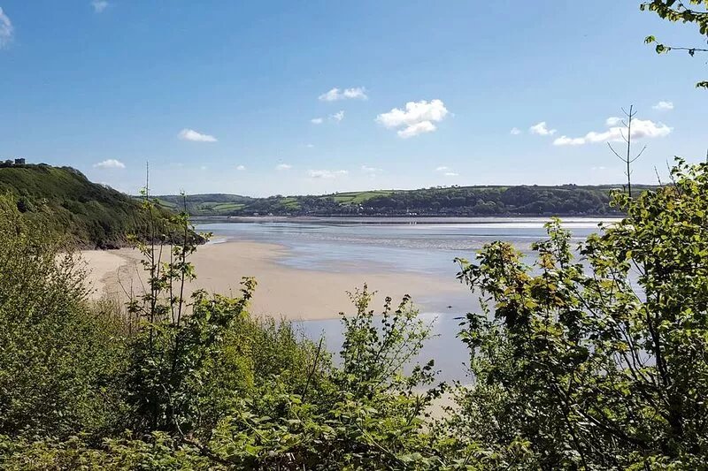 2 bedroom accommodation in Llanybri, near Carmarthen