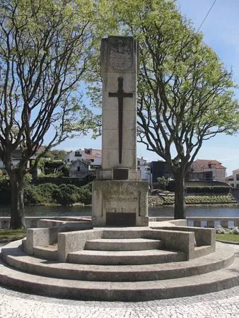 Monumento Aos Combatentes Da Grande Guerra