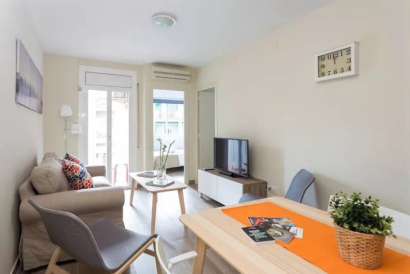 Brand New Apartment Near Camp Nou & Fira Barcelona