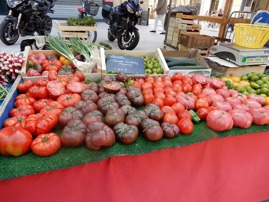 Le Grand Marche
