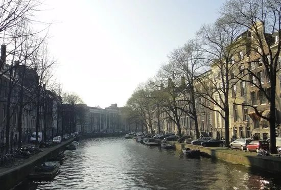 Boat Tour on Financial History of Amsterdam