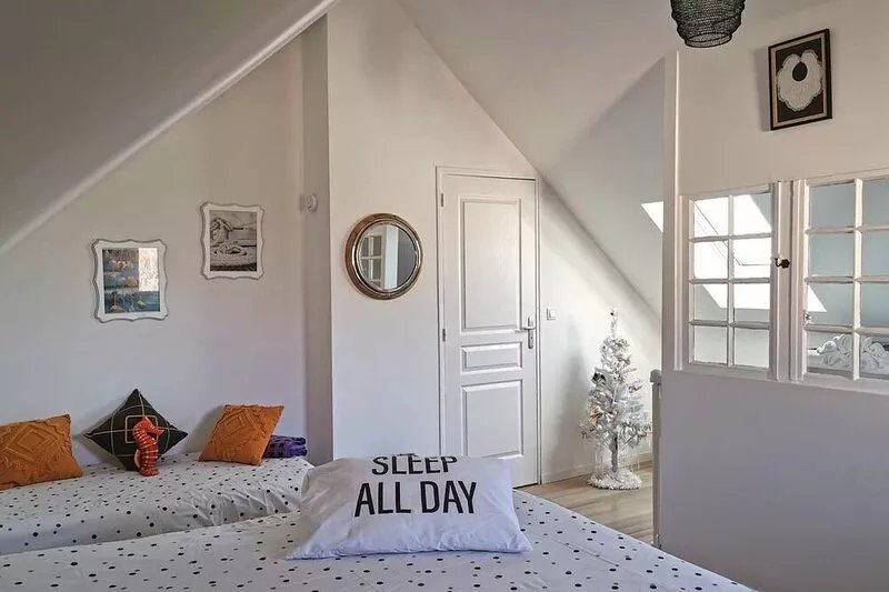 Ultra cosy small house