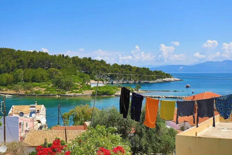 Faros Exi, Gaios Apt, sleeps 2, near beach, sea views
