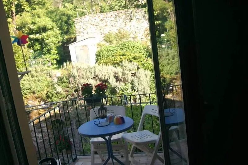 FIORE D'ARANCIO romantic  flat - Levanto center,near beach ,shoops and railway