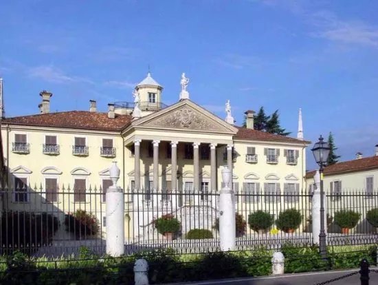 Villa Mazzucchelli