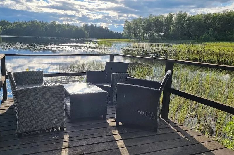 Paradise house in the forest by the lake with sauna and good fishing