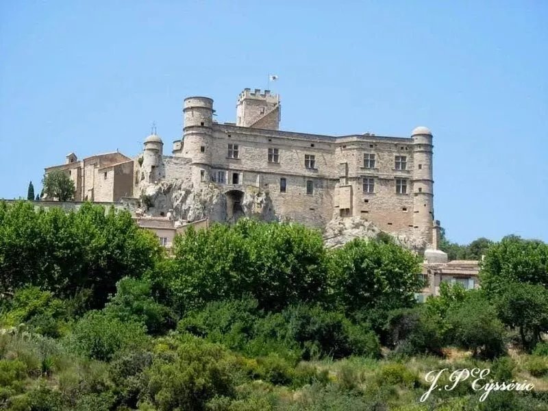 Vaucluse- Pied du Ventoux- Le Barroux- Gravel house