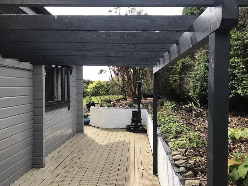 Luxury Cabin with  private use of outdoor Hot-tub and views of Strangford Lough