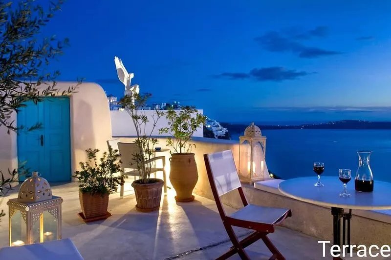 BRIGA VILLAS  Studio 1 - private terrace. Astonishing view of Caldera /volcano