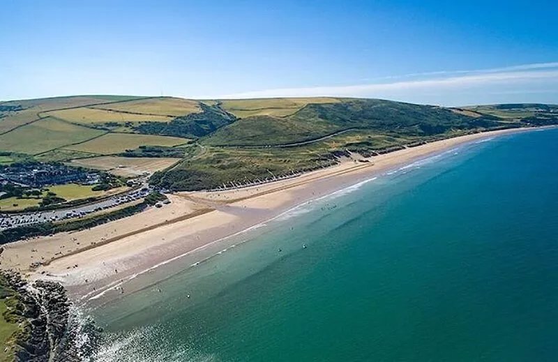 Central Woolacombe Apartment with stylish decor and private parking
