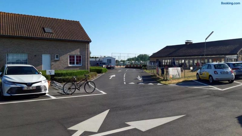 Chalet Park Zeeberm