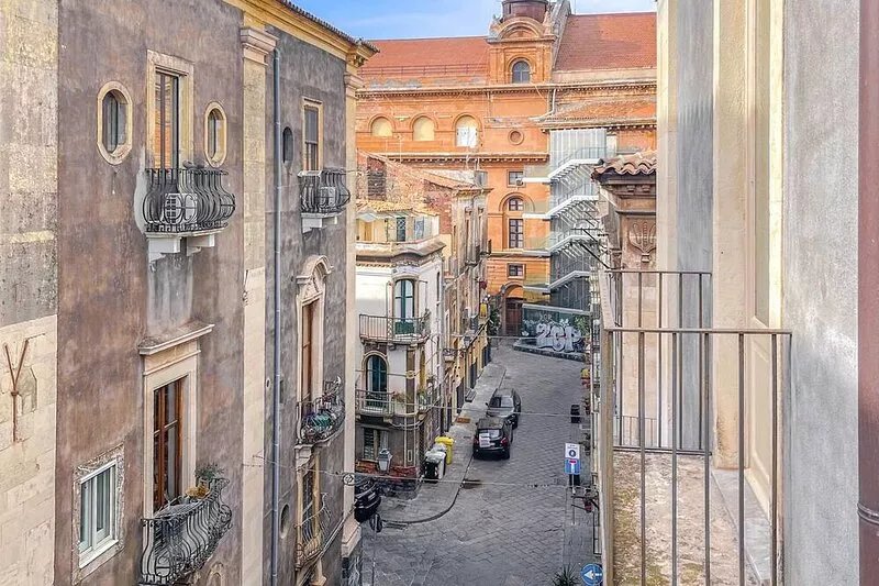 Luxurious Apartment in the Historic Center of Catania
