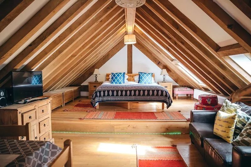 THE GARDEN ROOM ,RYTON GRANGE - sleeps 2 guests  in 1 bedroom