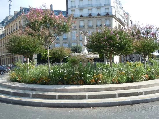Fontaine de la Place Francois-1er