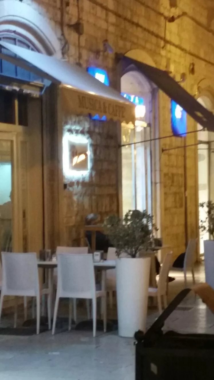 Caffe E Musica