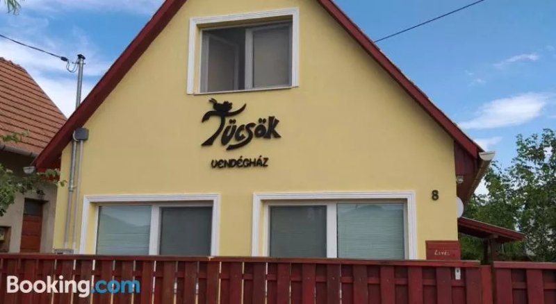 Tucsok Vendeghaz