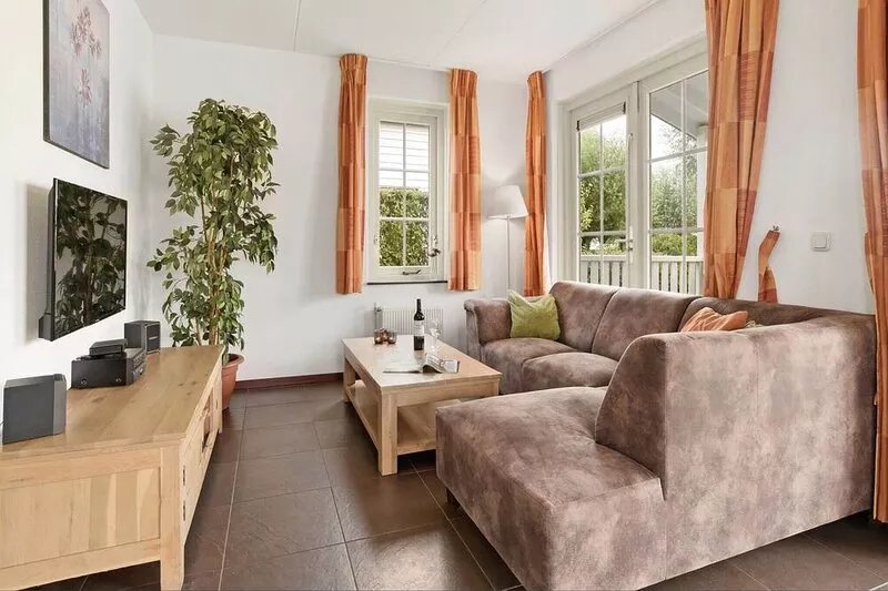 Holiday home on the water with garden