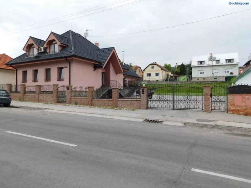 Bojnice Izolovany Bytovy Dom