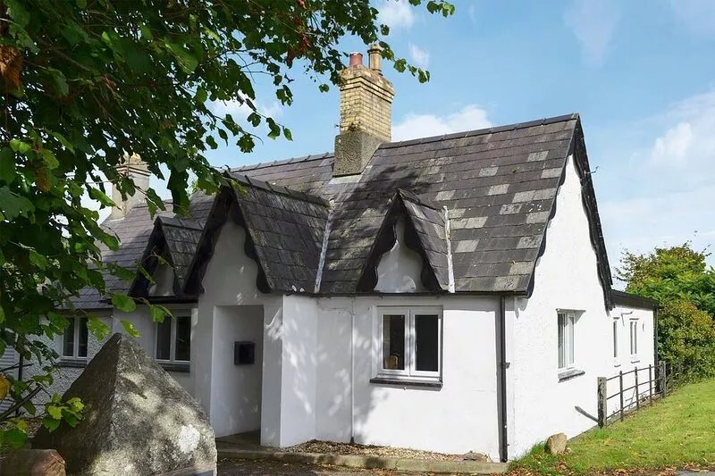 2 bedroom accommodation in Dwyran, near Llanfairpwllgwyngyll