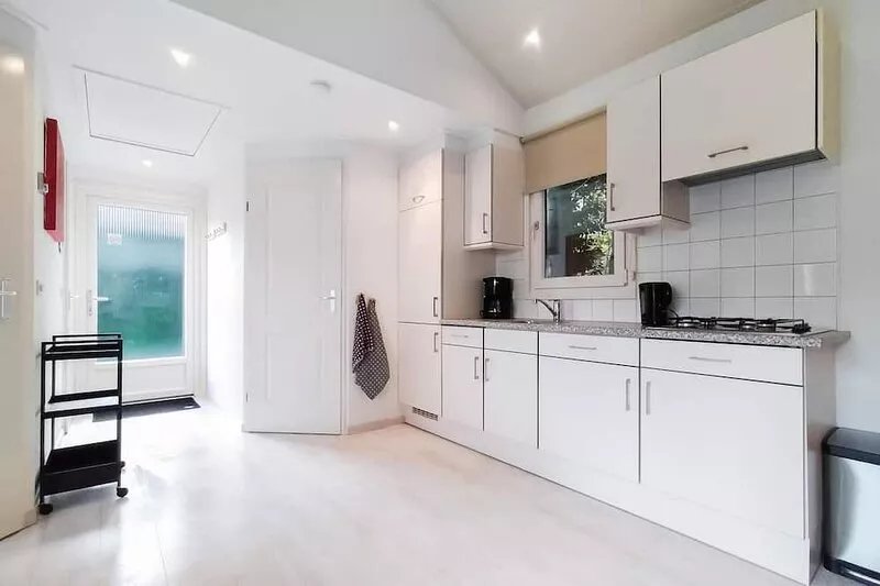 Beautiful home in Vorden with kitchen