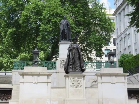 King George VI & Queen Elizabeth Memorial