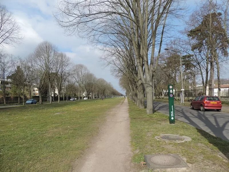 Apartment located in the Maisons Laffitte park in an exceptional site