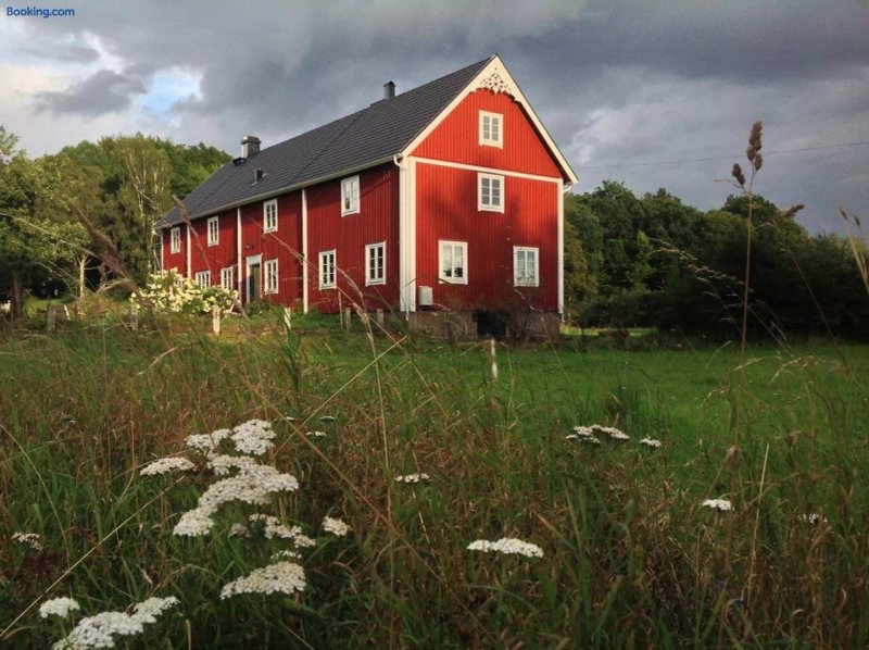 La Maison Rouge de Slatten Bed and Breakfast