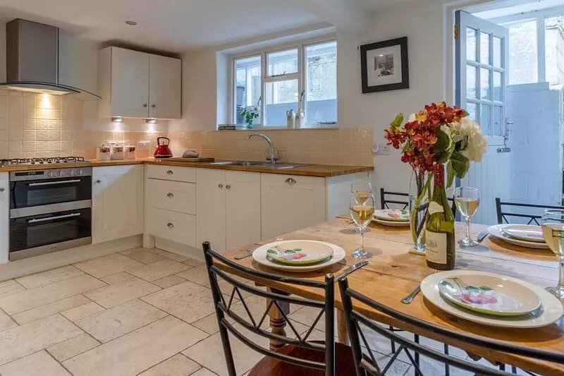 Christmas Cottage - pet-friendly in Tetbury
