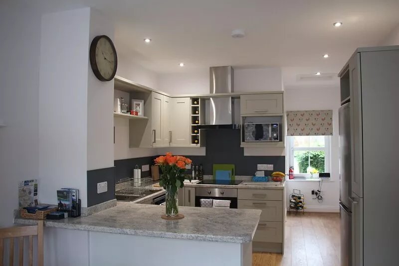 Newly refurbished beautiful 3 bedroom cottage; Loch Lomond