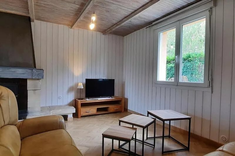 4 bedrooms house single storey hourse