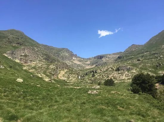 Cabana Sorda Lake Trail