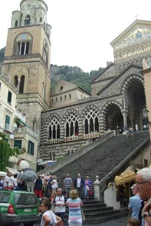 Ruga Nova Mercatorum (Via dei Mercanti)