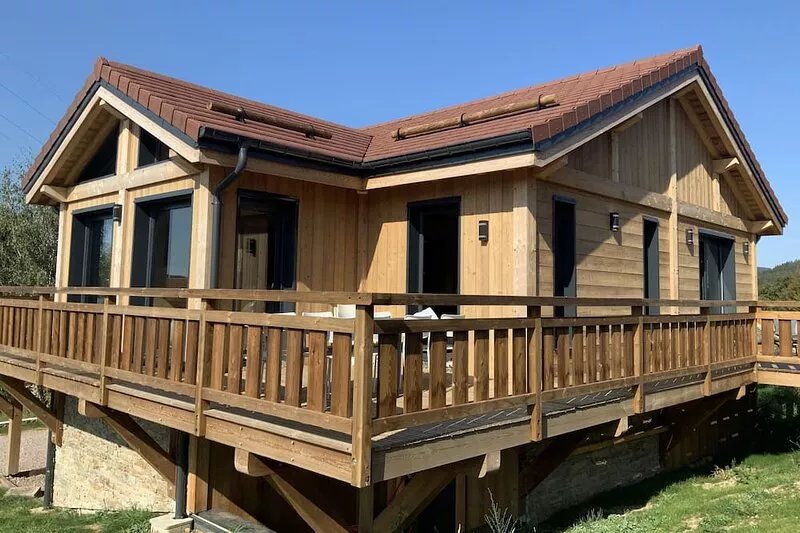 L'ADRET DU TEMPS CHALET LAKE VIEW DUE SOUTH