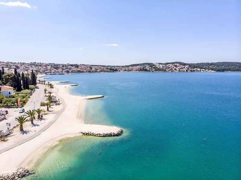 Apartments and Room Maestral (47221-A3) - Okrug Gornji (Ciovo)