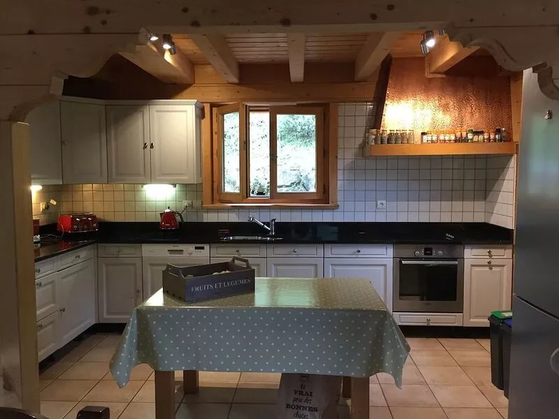 Lovely South facing chalet , pretty hamlet of Bas Thex St Jean D'Aulps 74430