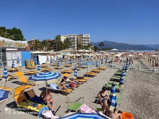 Spiaggia Libera Attrezzata n.18