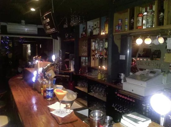 Roundy's Bar
