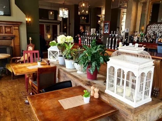 The Grove Pub