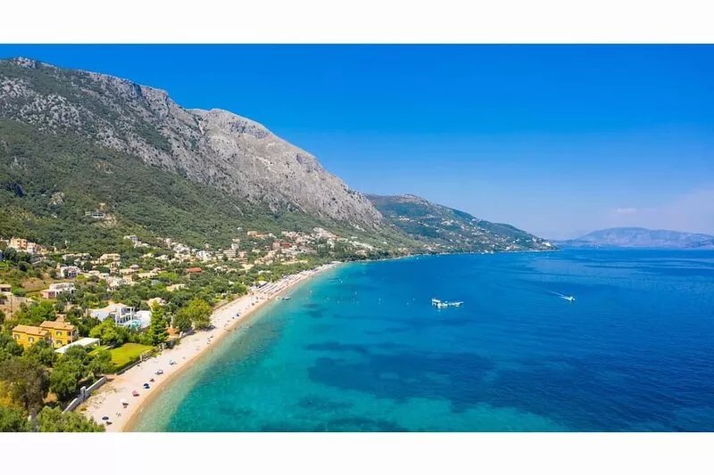 Villa Alora - Three Bedroom Villa, Sleeps 6
