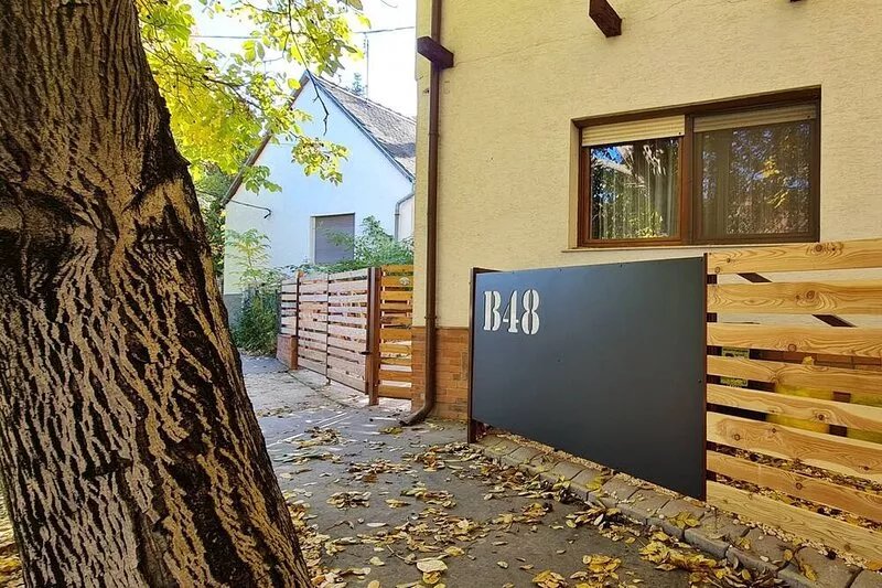 Spacious vacation apartment also for families with dogs